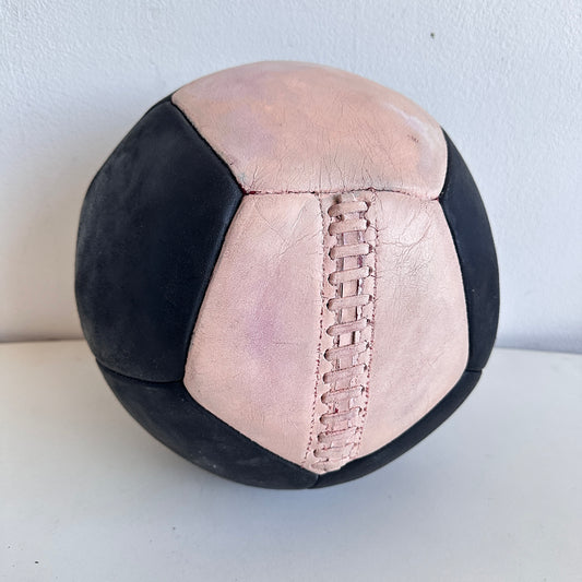 SP015 PEACH AND BLACKLEATHER FOOTBALL