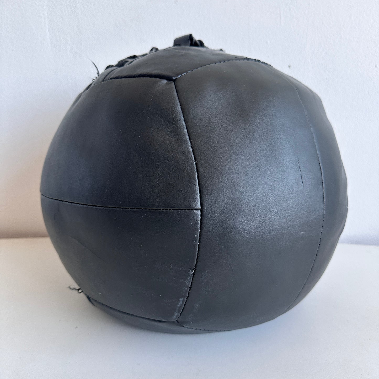 SP016 BLACK LEATHER FOOTBALL