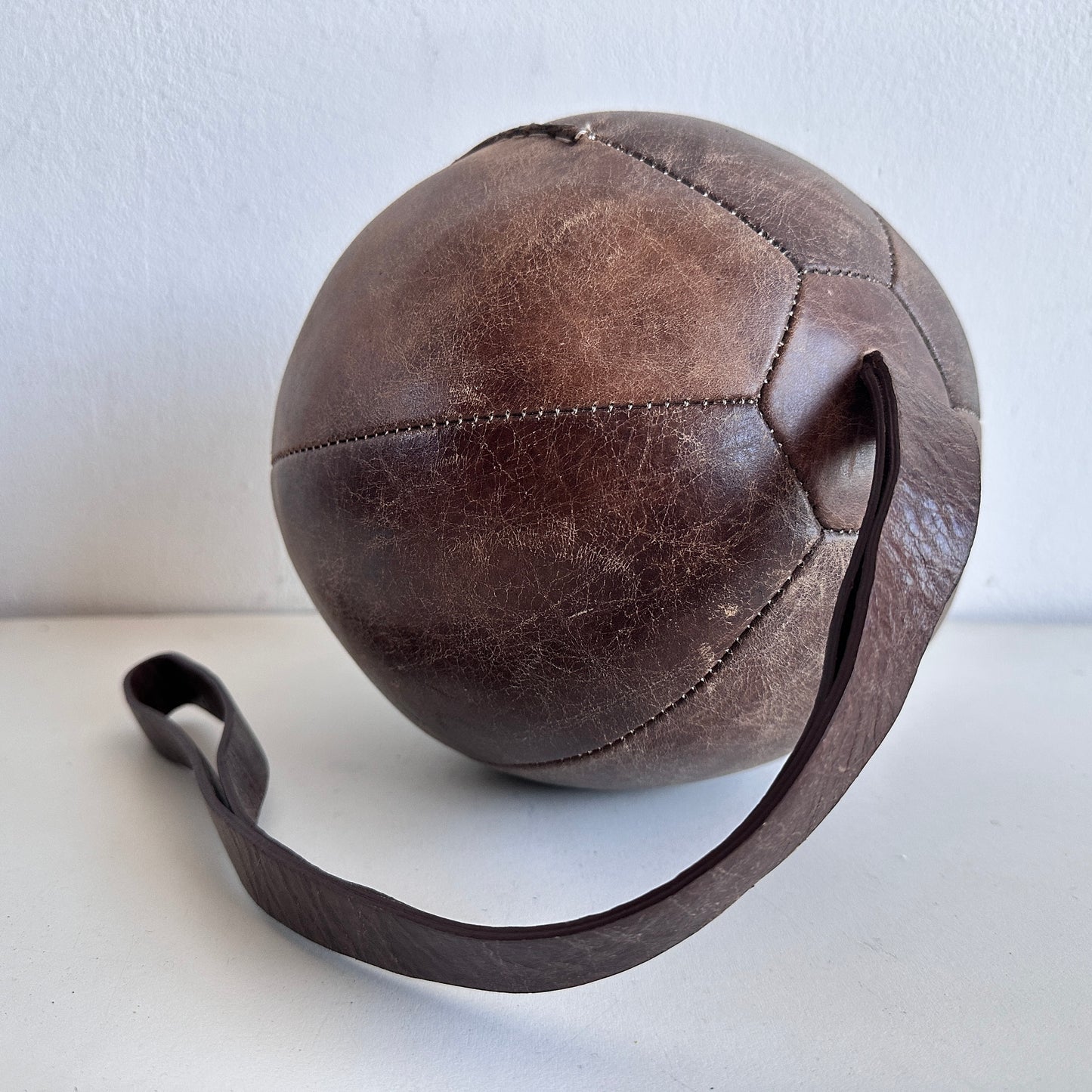 SP021 SET OF 3 LEATHER BOXING BALLS
