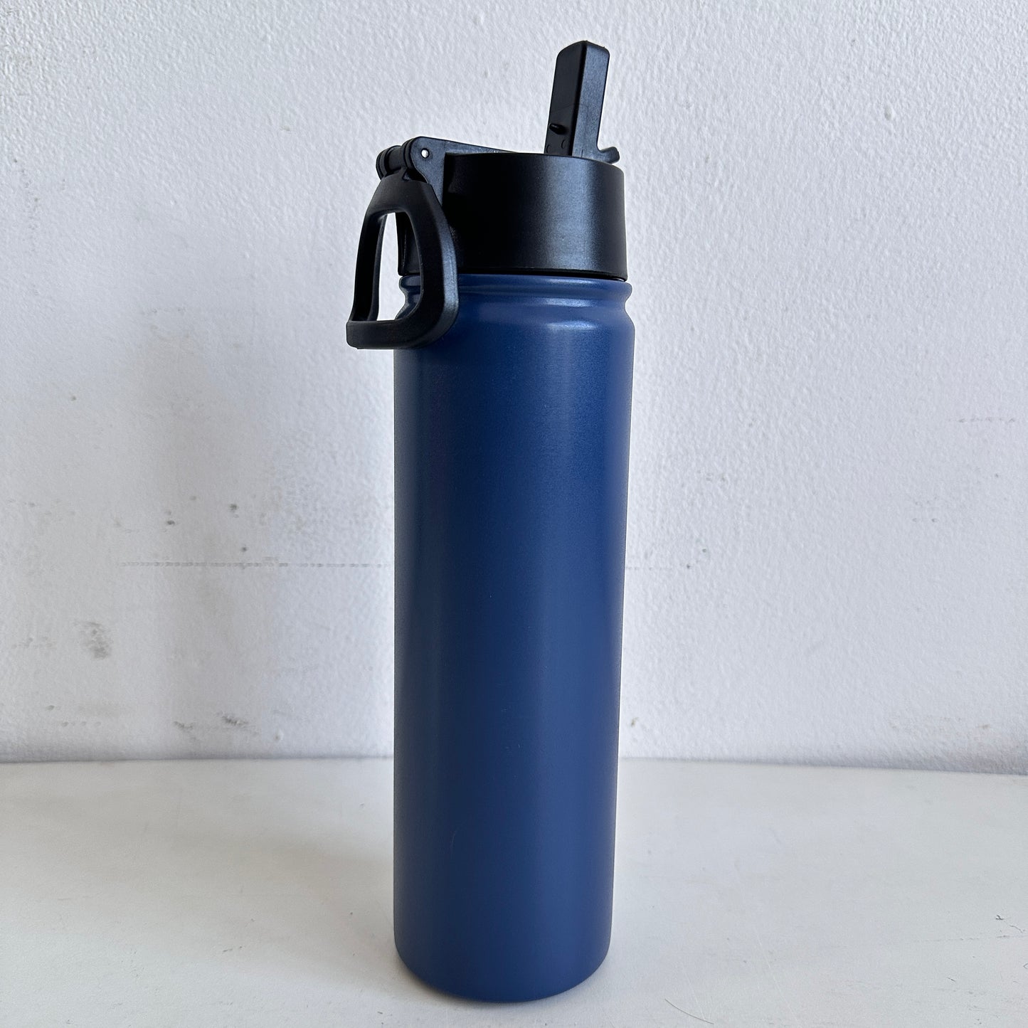 SP026 BLUE WATER BOTTLE WITH BLACK LID