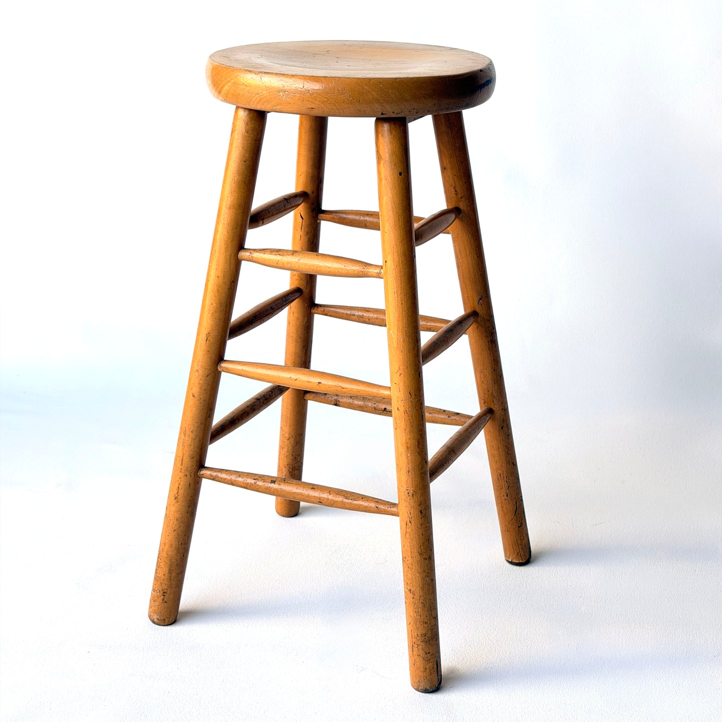 ST003 CHUNKY STOOL