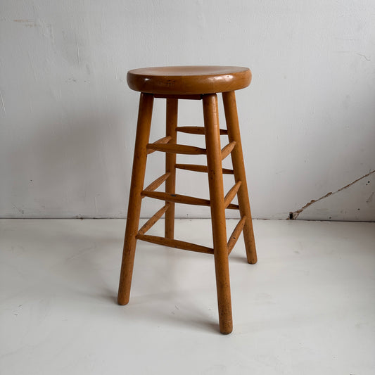 ST003 CHUNKY STOOL