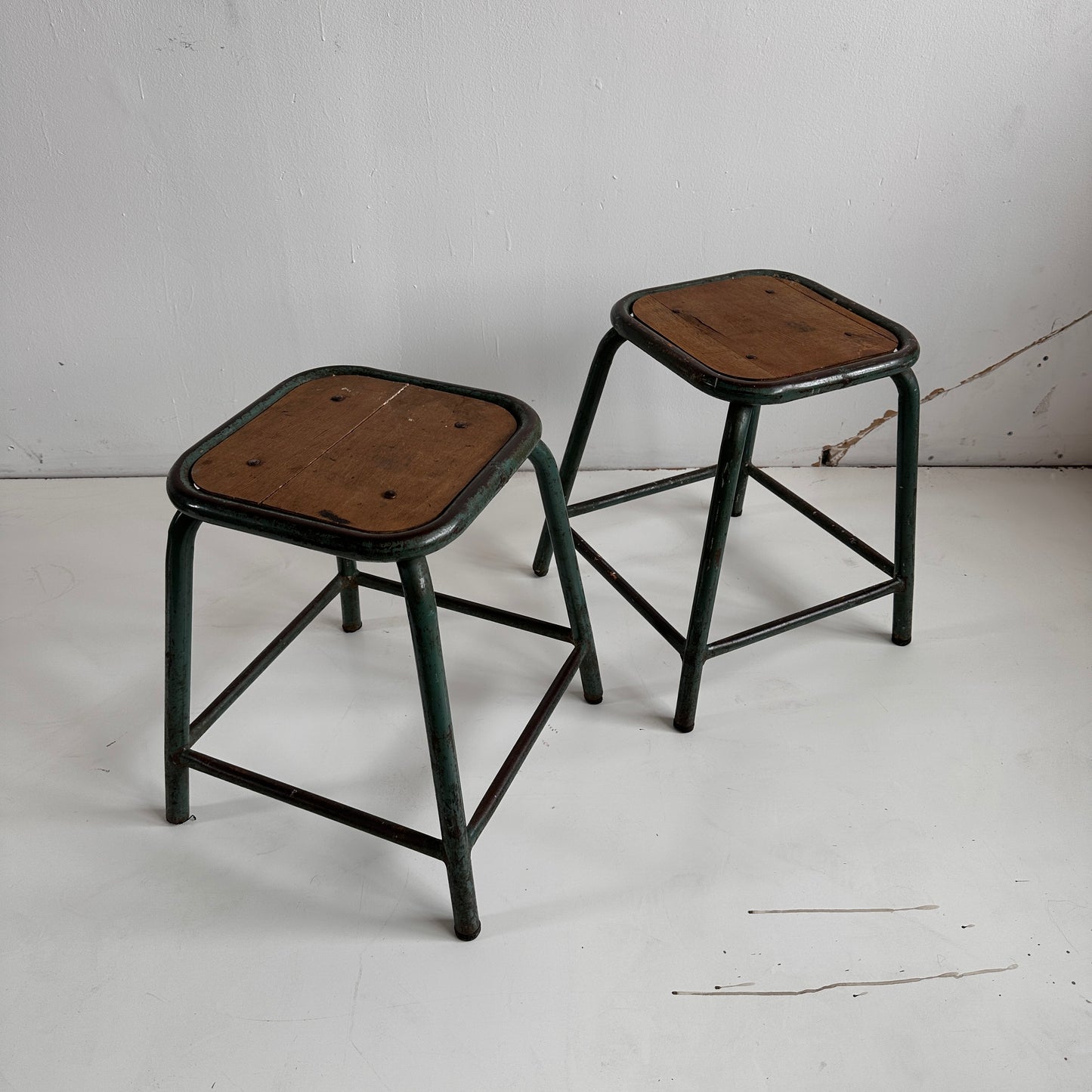 ST005 DERRIERE STOOLS