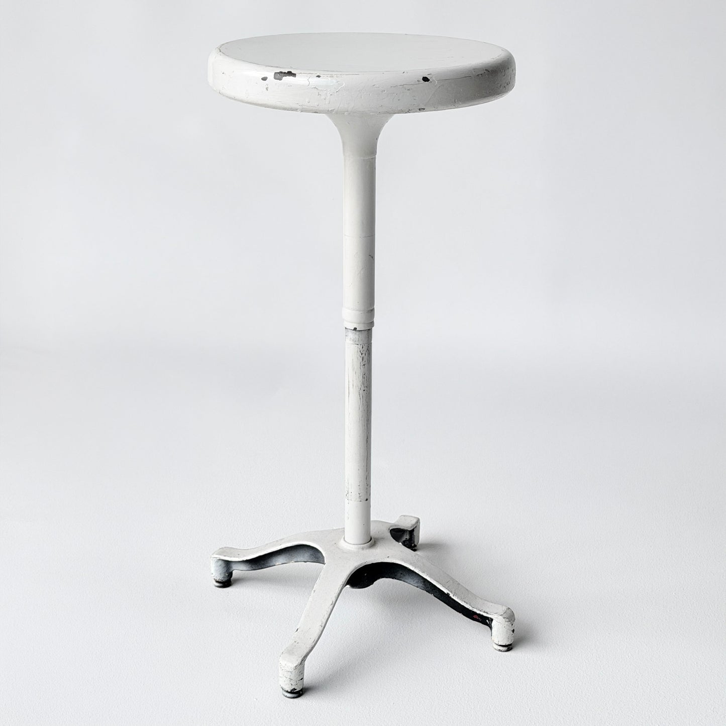 ST010 SWIVEL METAL WHITE STOOL