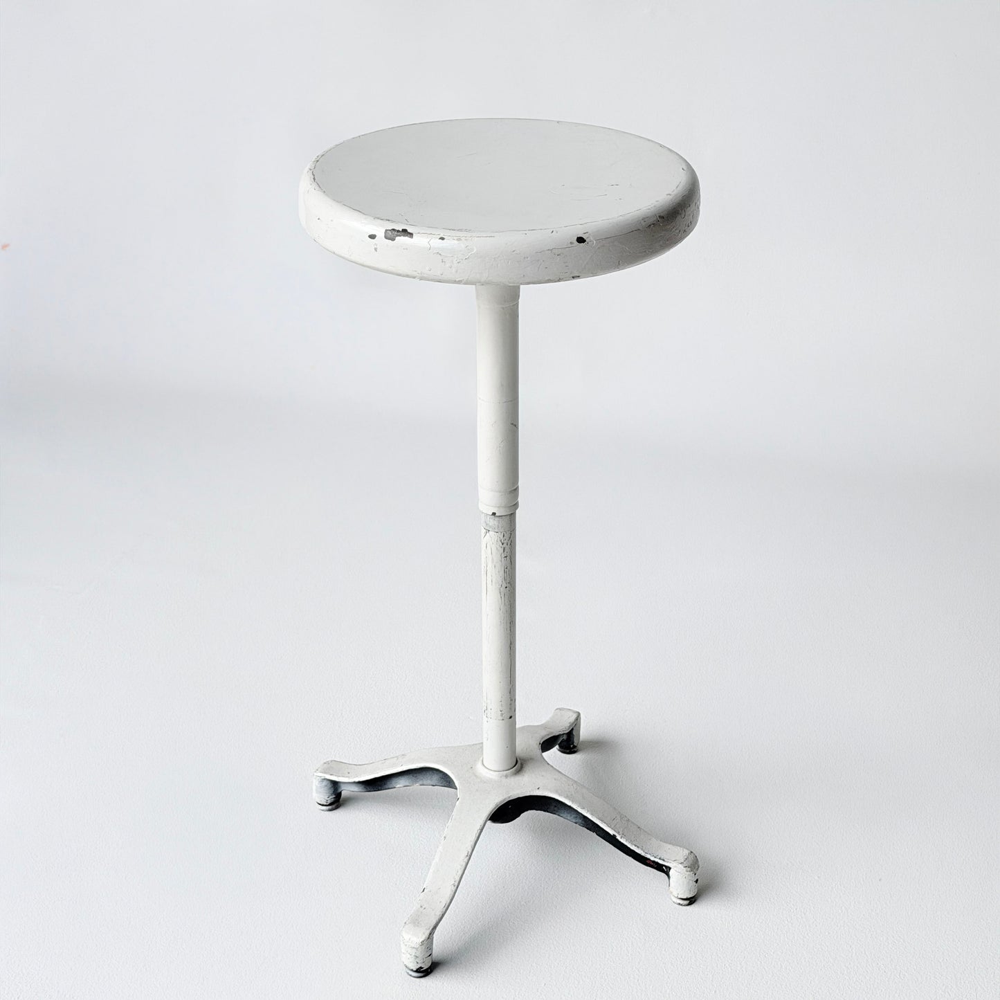 ST010 SWIVEL METAL WHITE STOOL