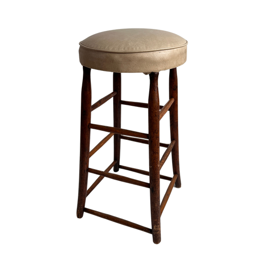 ST013 PORKETCHA STOOL