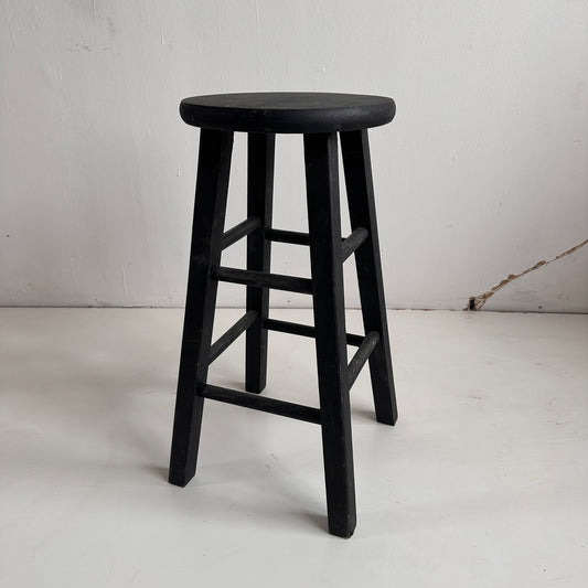 ST014 PAINTABLE QUIF STOOL