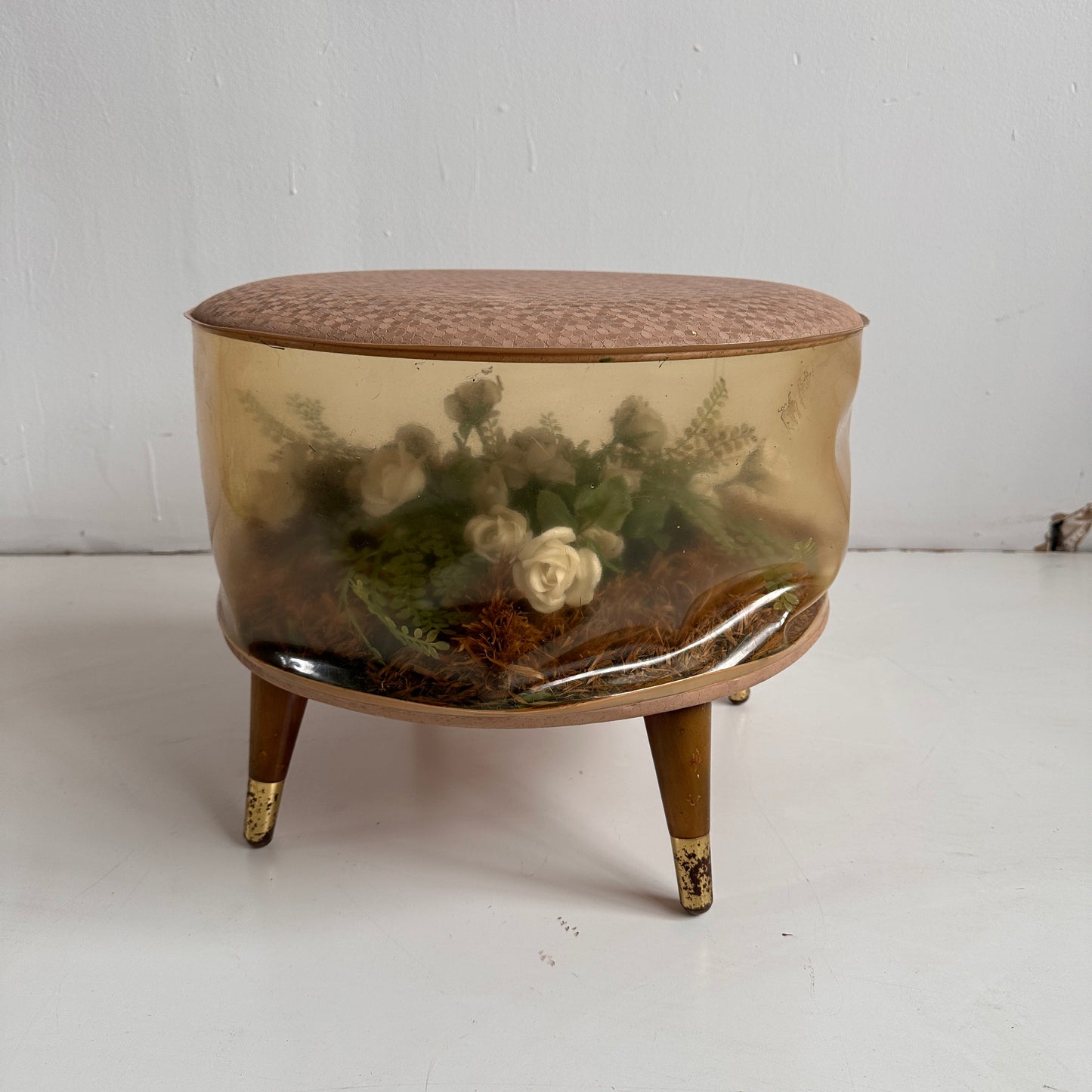 ST015 INFLATABLE FLOWER STOOL