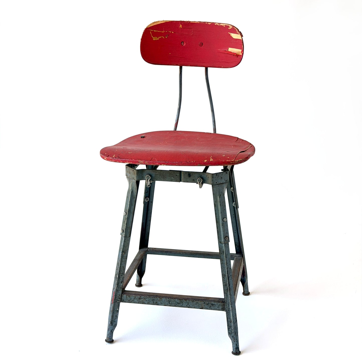 ST023 DISTRESSED RED SHOP STOOL