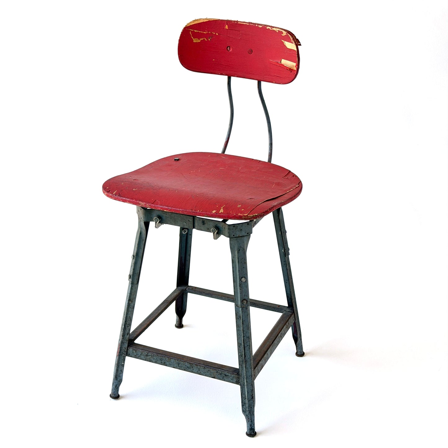 ST023 DISTRESSED RED SHOP STOOL