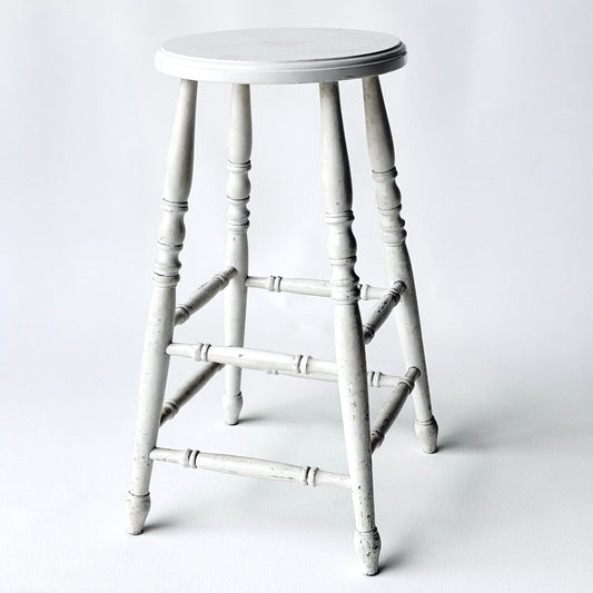 ST026 CHUNKY WHITE STOOL