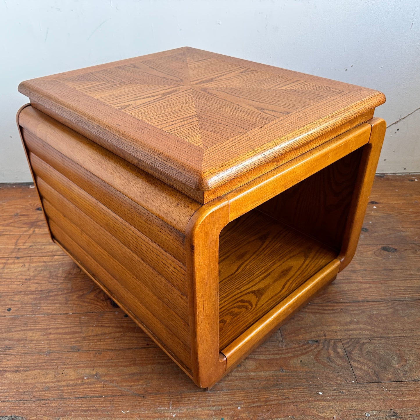 TB022 CHUNKY WOOD SIDE TABLE