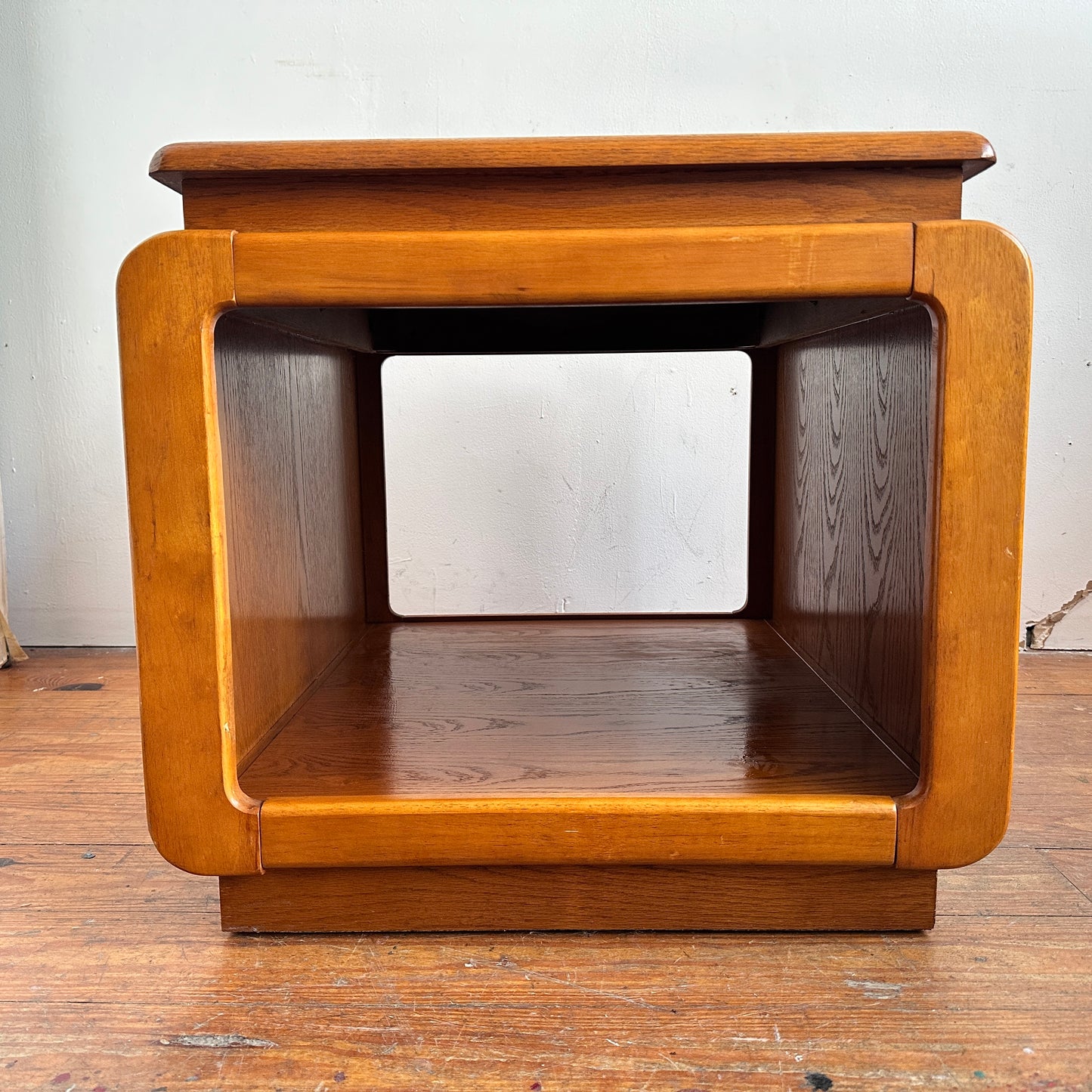 TB022 CHUNKY WOOD SIDE TABLE