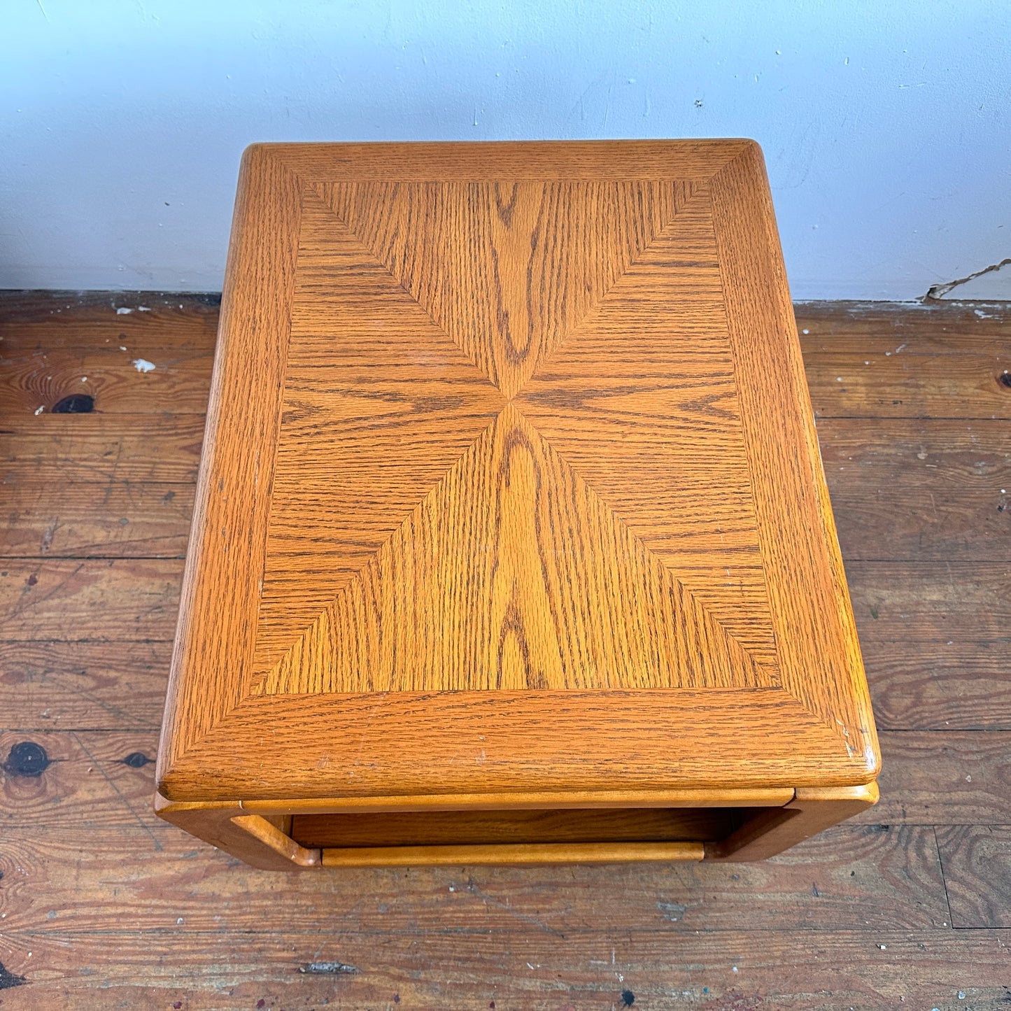 TB022 CHUNKY WOOD SIDE TABLE