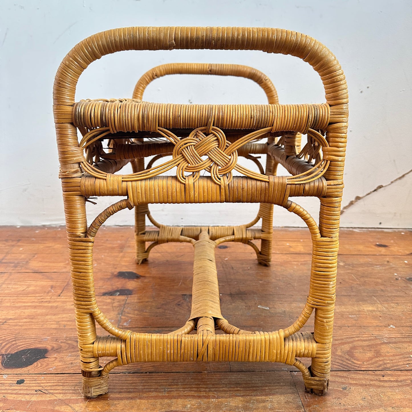 TB023 WICKER SIDE TABLE