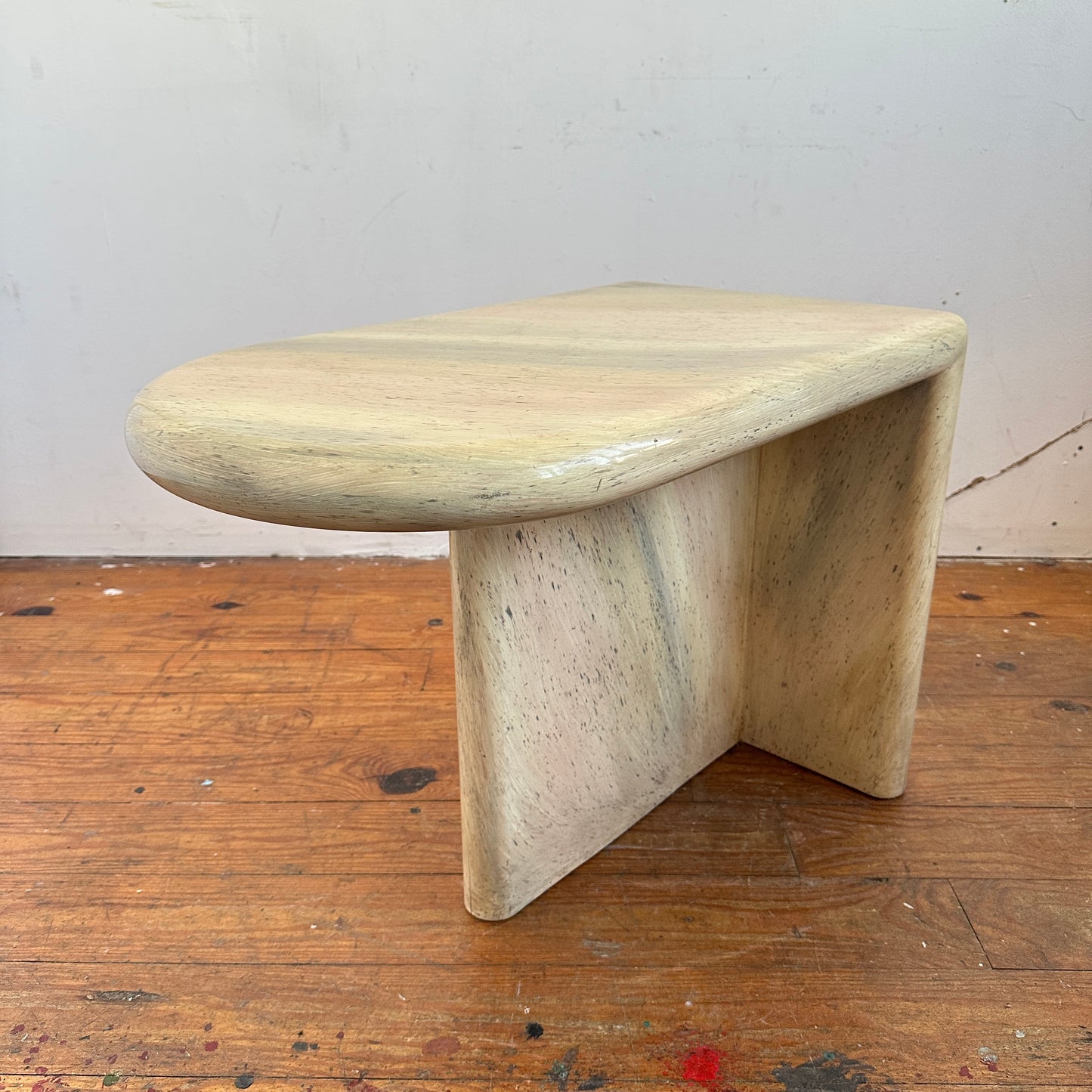 TB029 POST MODERN SIDE TABLE