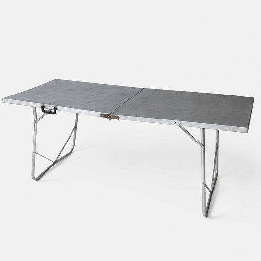 TB038 VINTAGE ALUMINUM FOLDING TABLE