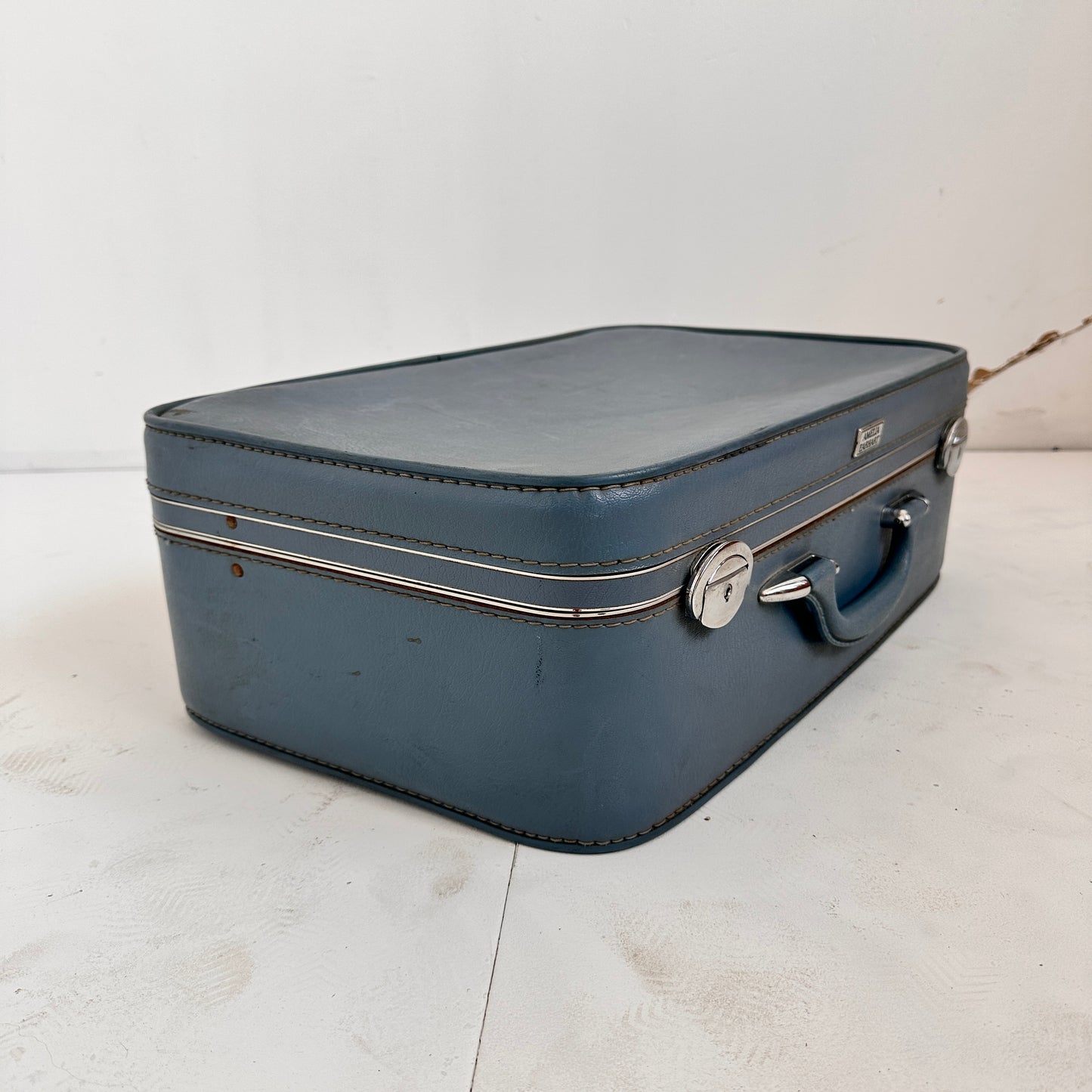 TR003 BLUE AMELIA EARHART SMALL SUITCASE