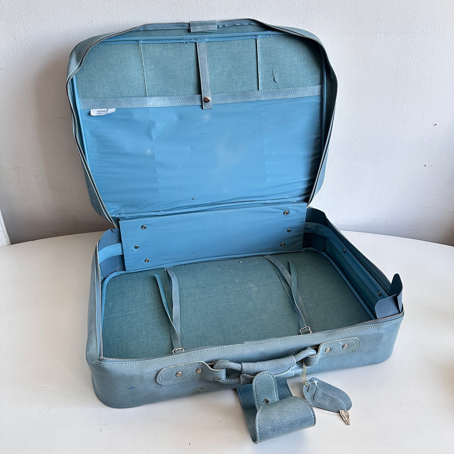 TR008 BABY BLUE SOFT LEATHER SUITCASE
