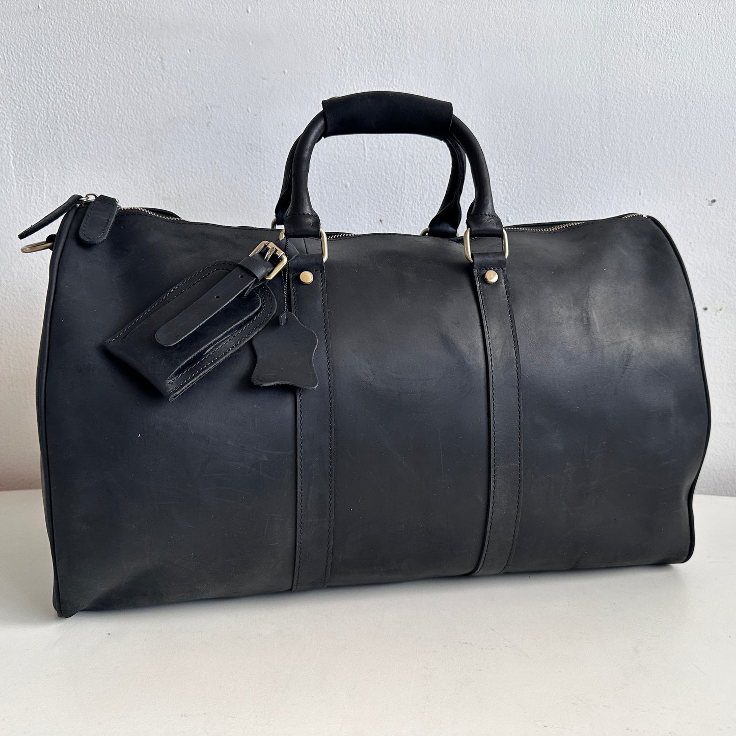 TR011 BLACK LEATHER DUFFEL BAG