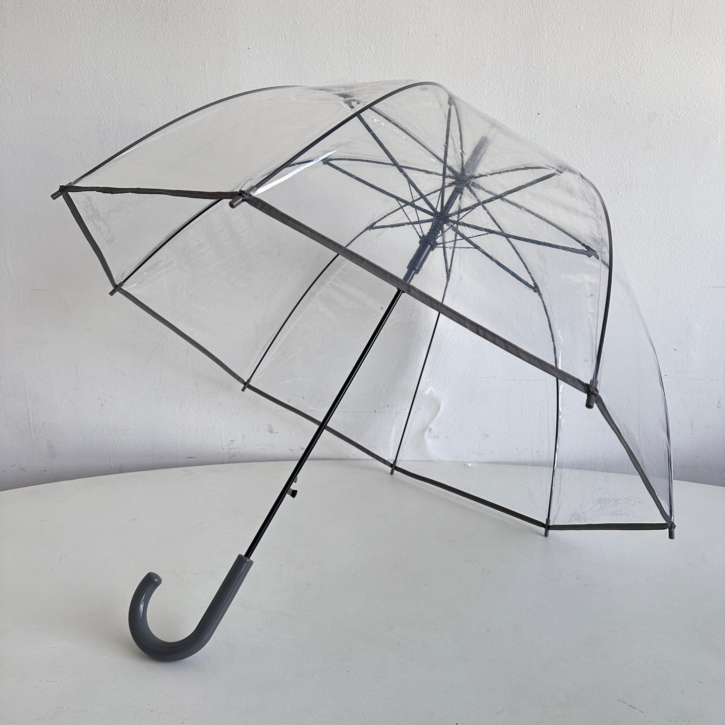 TR015 CLEAR UMBRELLAS WITH GREY HANDLES