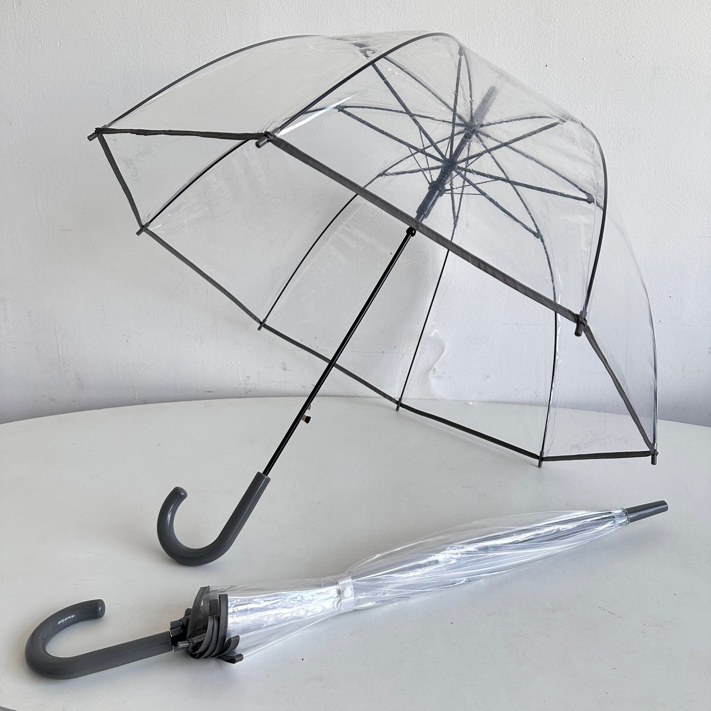 TR015 CLEAR UMBRELLAS WITH GREY HANDLES