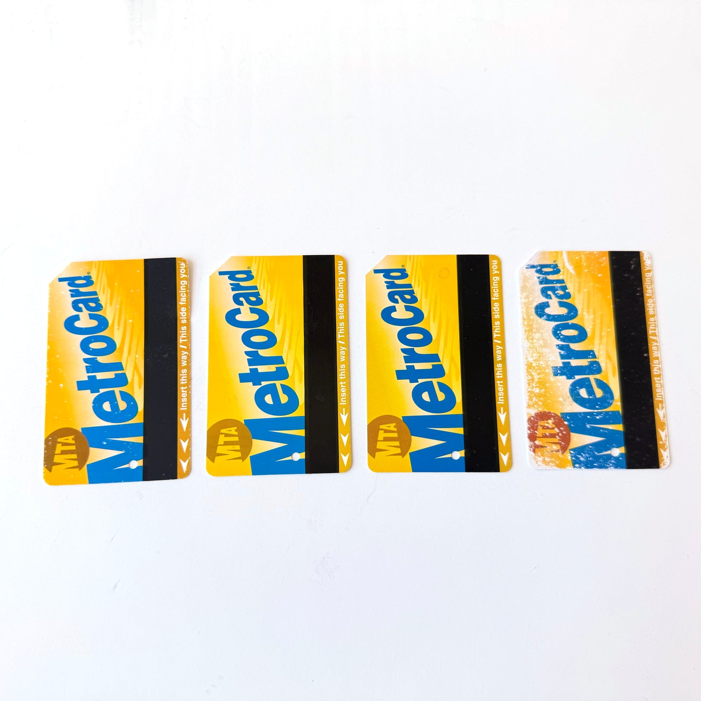 TR023 METRO CARDS