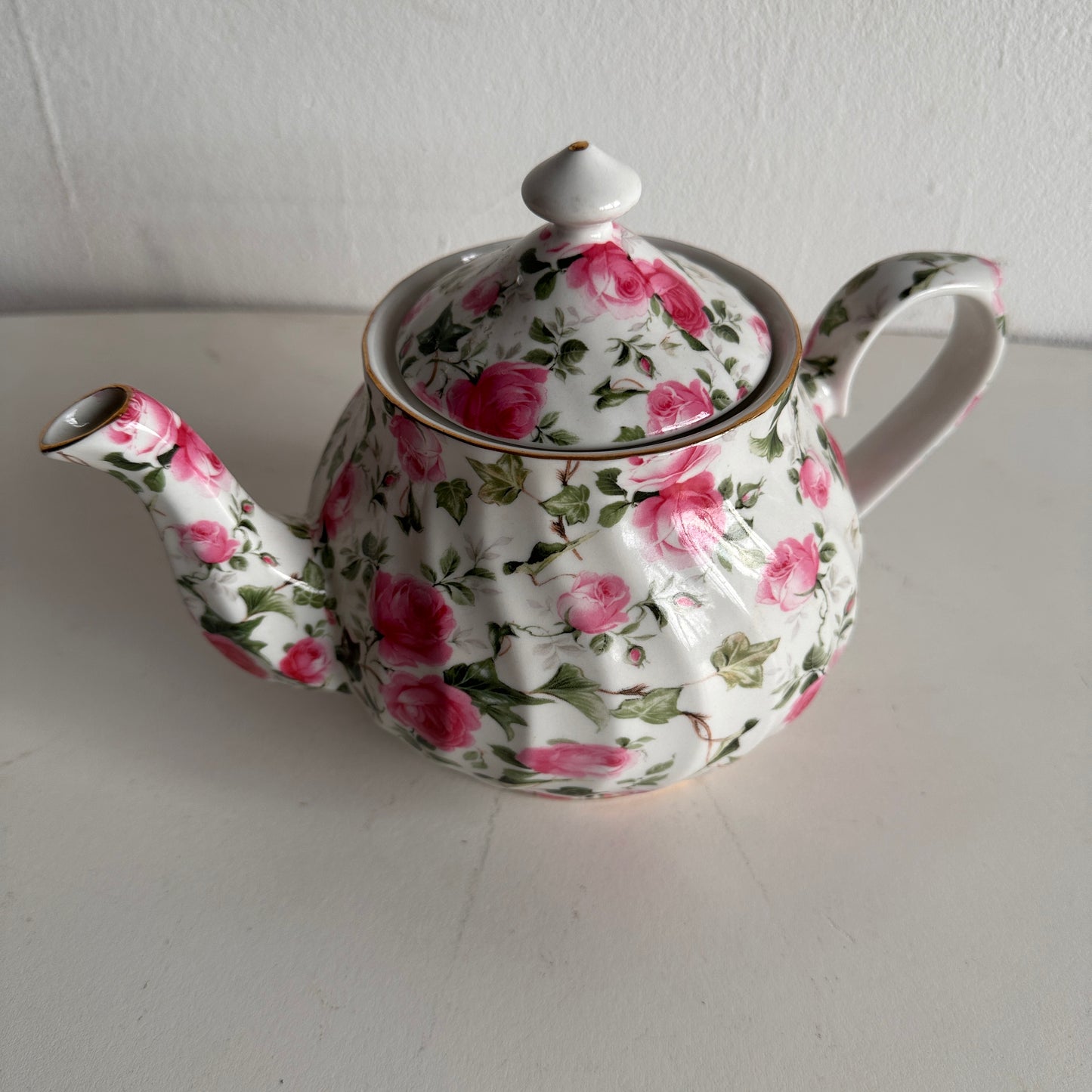 TT002 PINK ROSE TEA POT