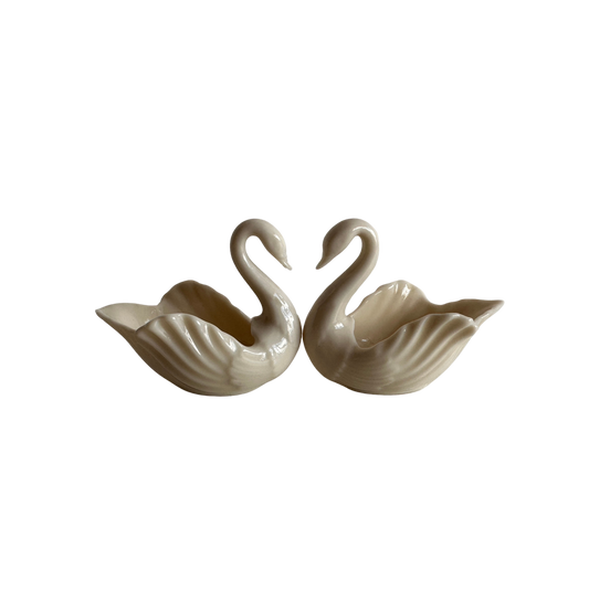 TT009 SWAN SALT DISHES