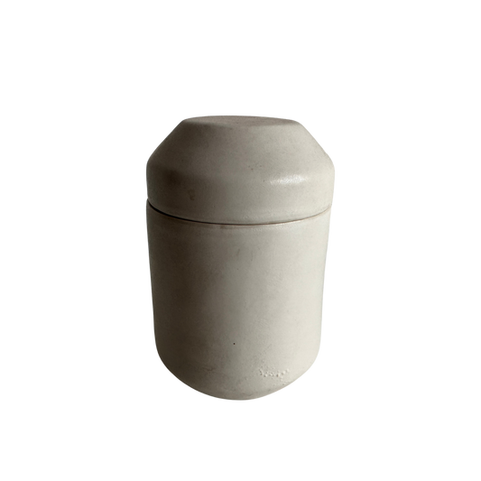 TT018 JAPANESE WHITE CERAMIC TEA CANISTER