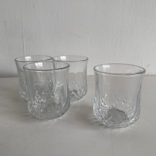 TT035 SET OF FOUR SHORT DIAMOND BOTTOMED OLD FASHION GLASSES