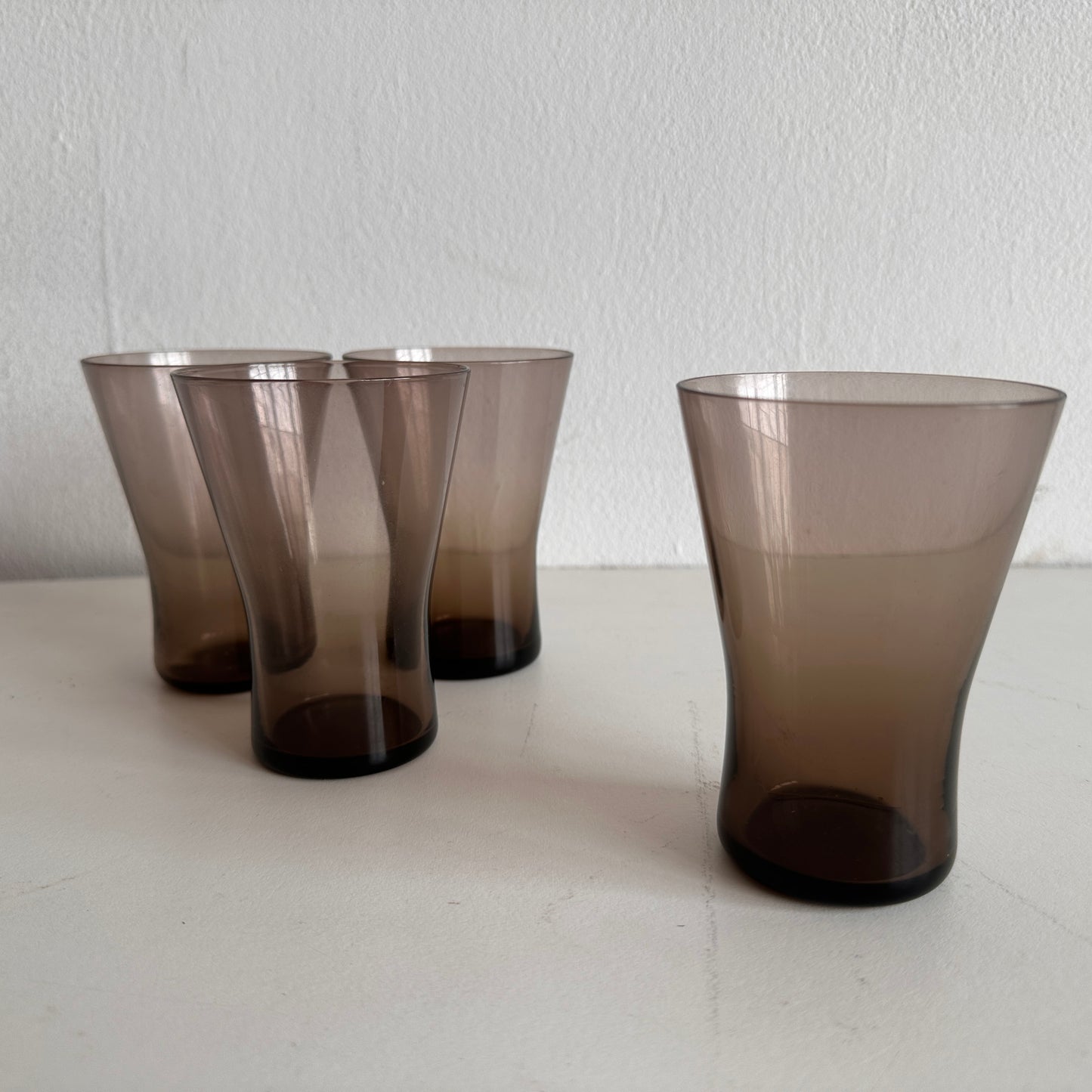 TT036 SET OF FOUR SMOKED CONE GLASSES