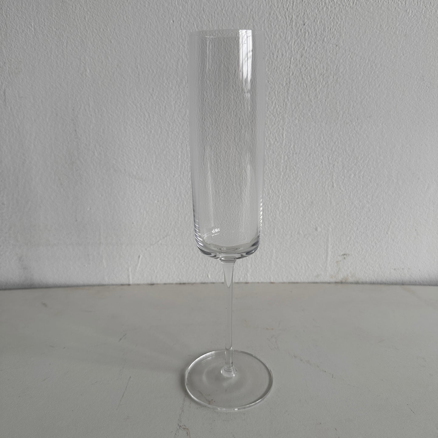 TT049 SET OF TWO LAZAR CHAMPAGNE FLUTES