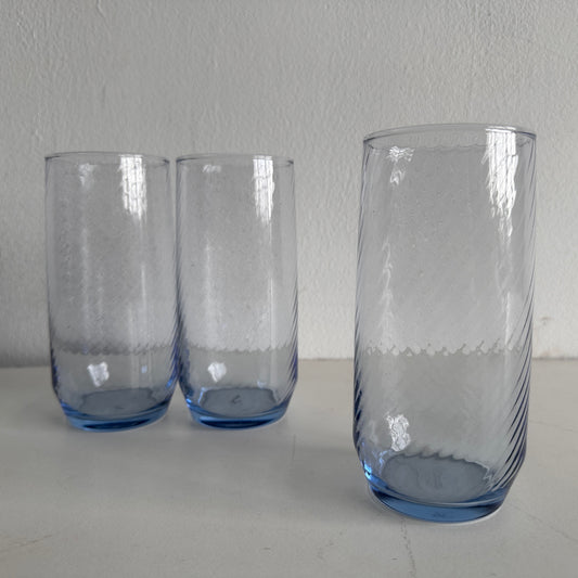 TT053 SET OF THREE BLUE TINTED TALL TWISTY GLASSES