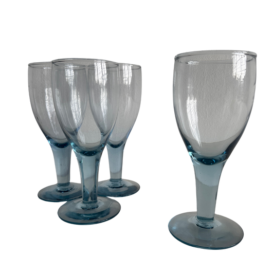 TT055 SET OF FOUR LIGHT BLUE TINTED WINE GLASSES