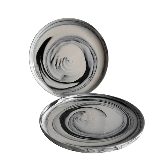 TT059 SET OF TWO CERAMIC BLACK AND WHITE MARBLED SWIRL PLATES