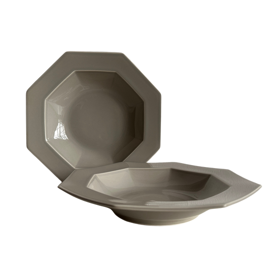 TT062 SET OF THREE GREY OCTAGONAL BOWLS
