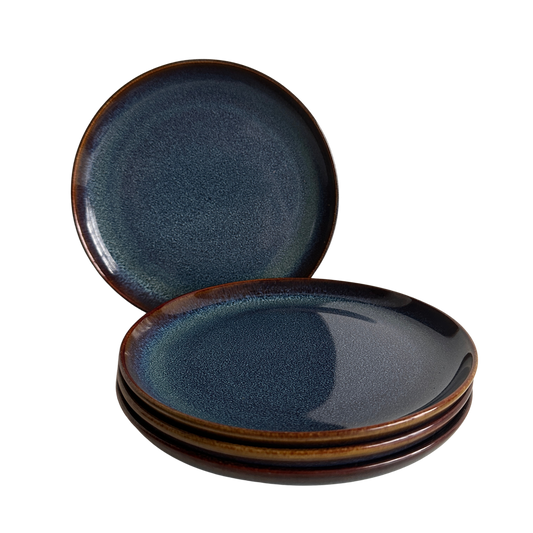 TT069 SET OF FOUR BLUE SPECKLED CERAMIC PLATES