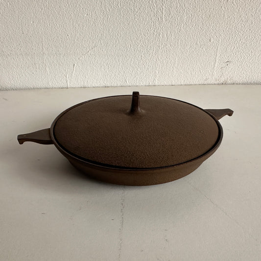 TT076 JAPANESE MINI CAST IRON PAN