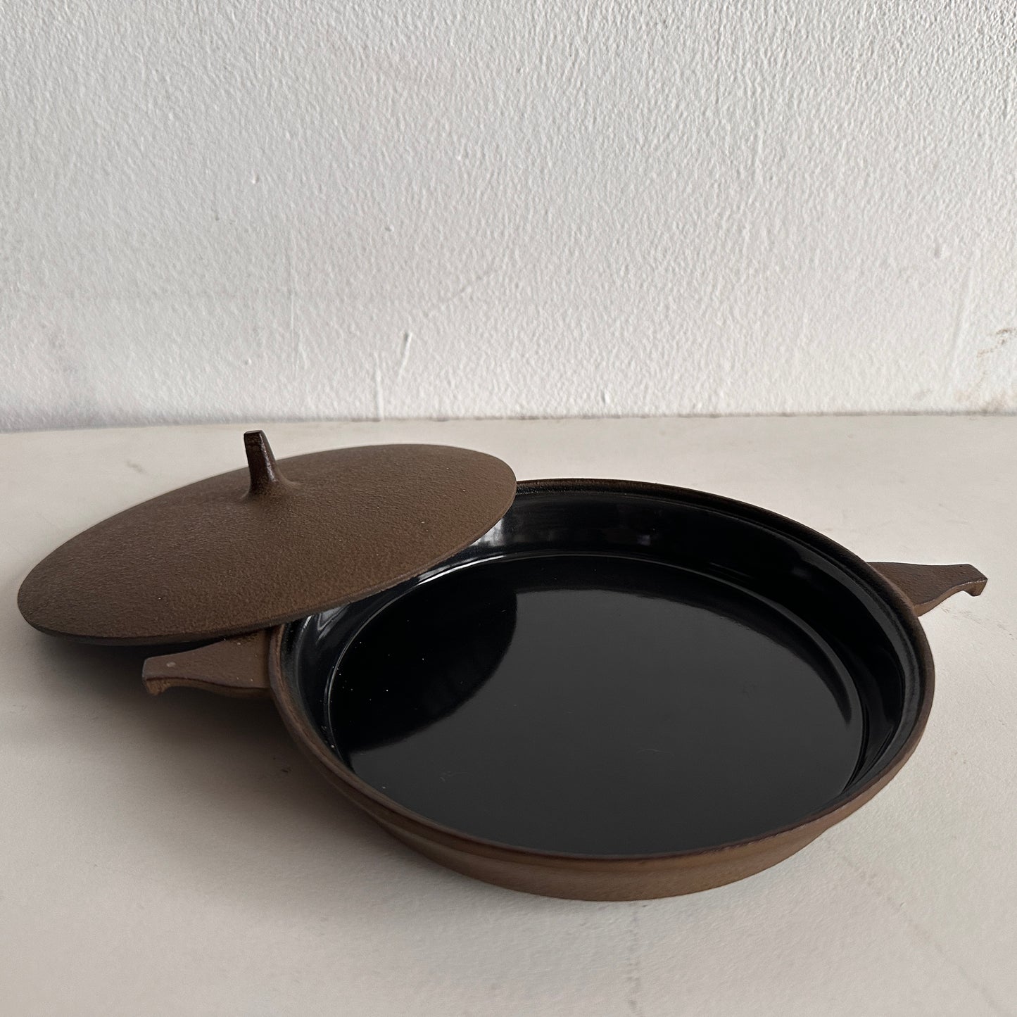 TT076 JAPANESE MINI CAST IRON PAN