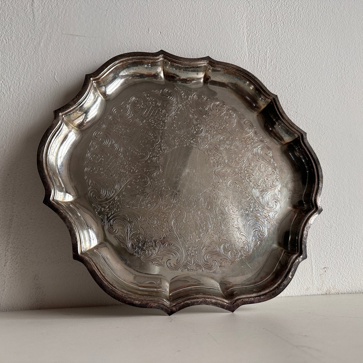 TT077 CHIPPENDALE SILVER SERVING TRAY