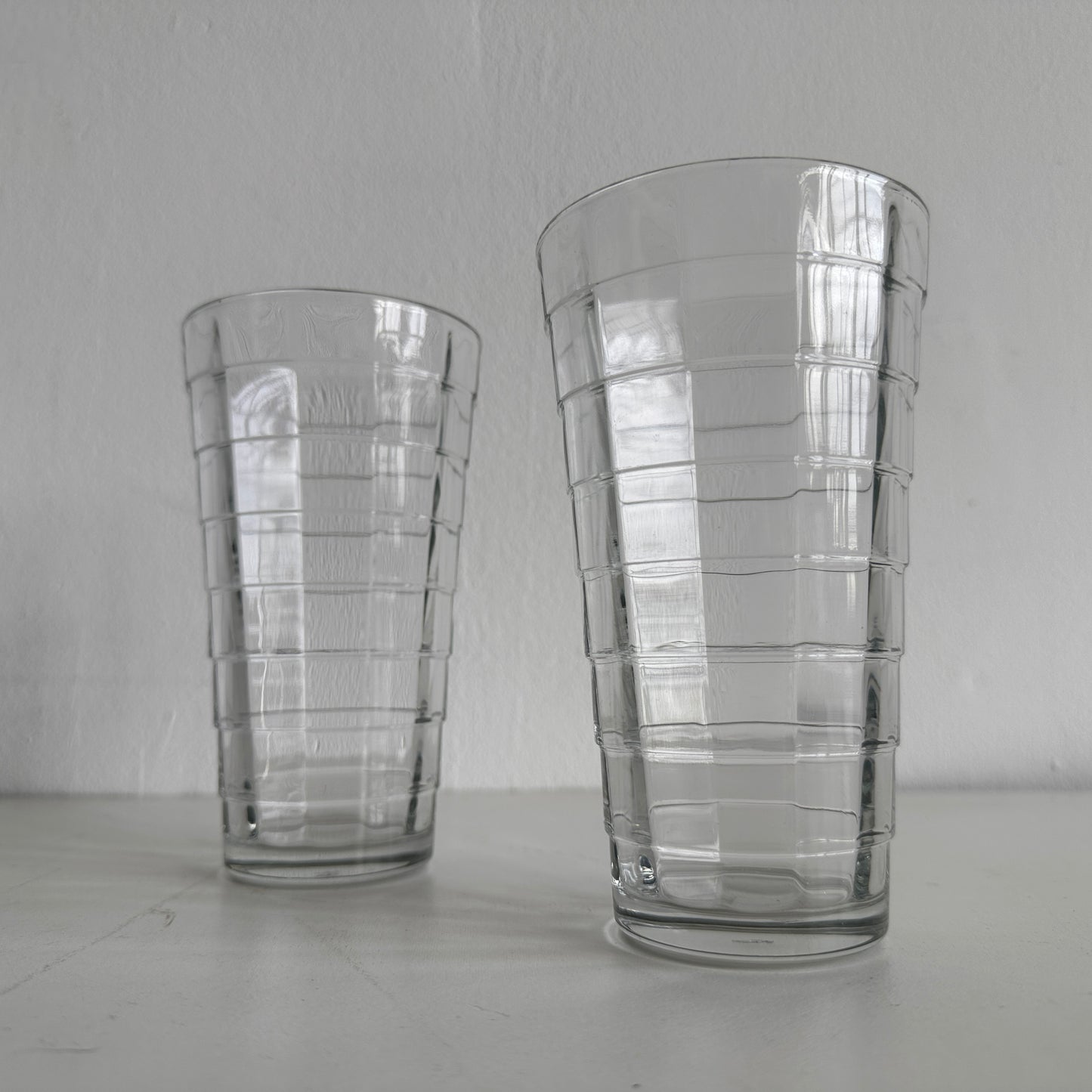 TT084 TWO TALL GRID GLASSES