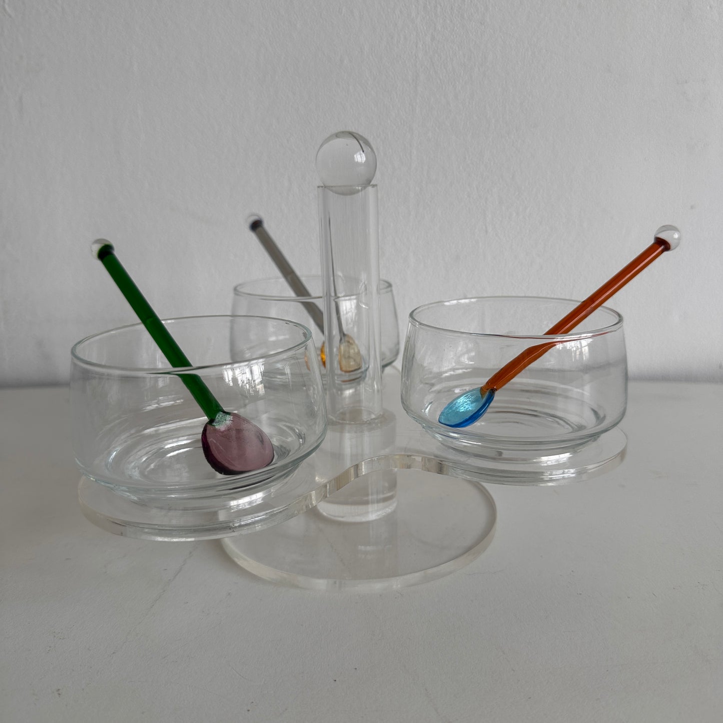 TT085 LUCITE AND GLASS 3 DISH HORDUERVES SERVER