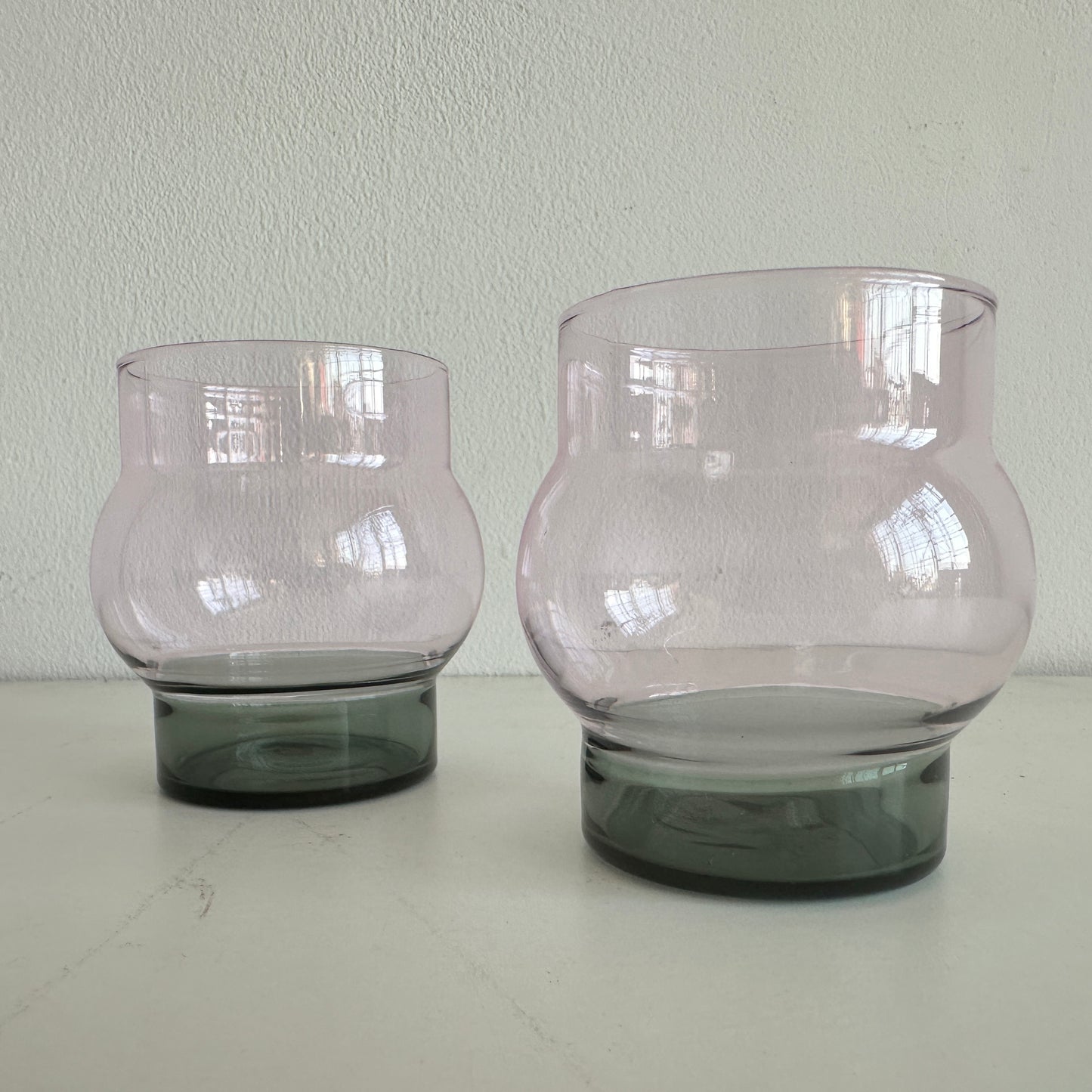 TT102 TOM DIXON PINK BULBOUS GLASSES