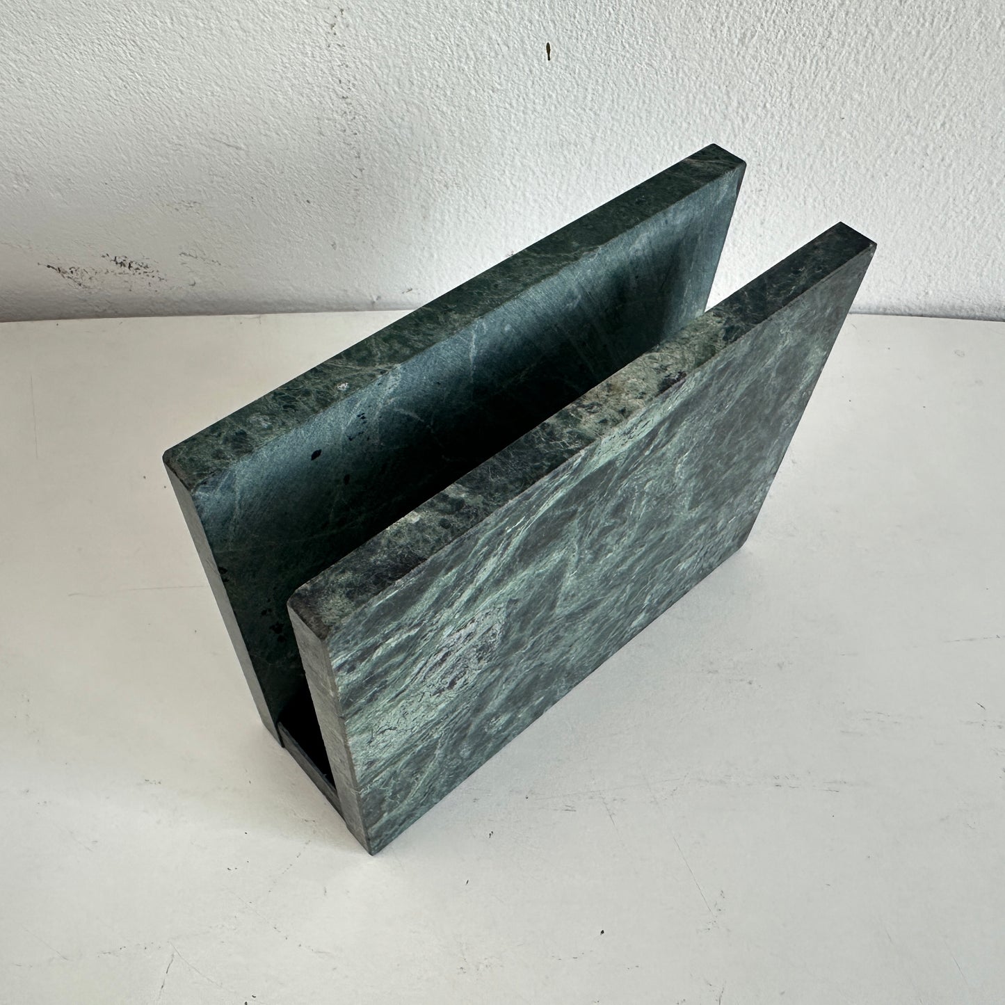 TT122 GREEN MARBLE NAPKIN HOLDER