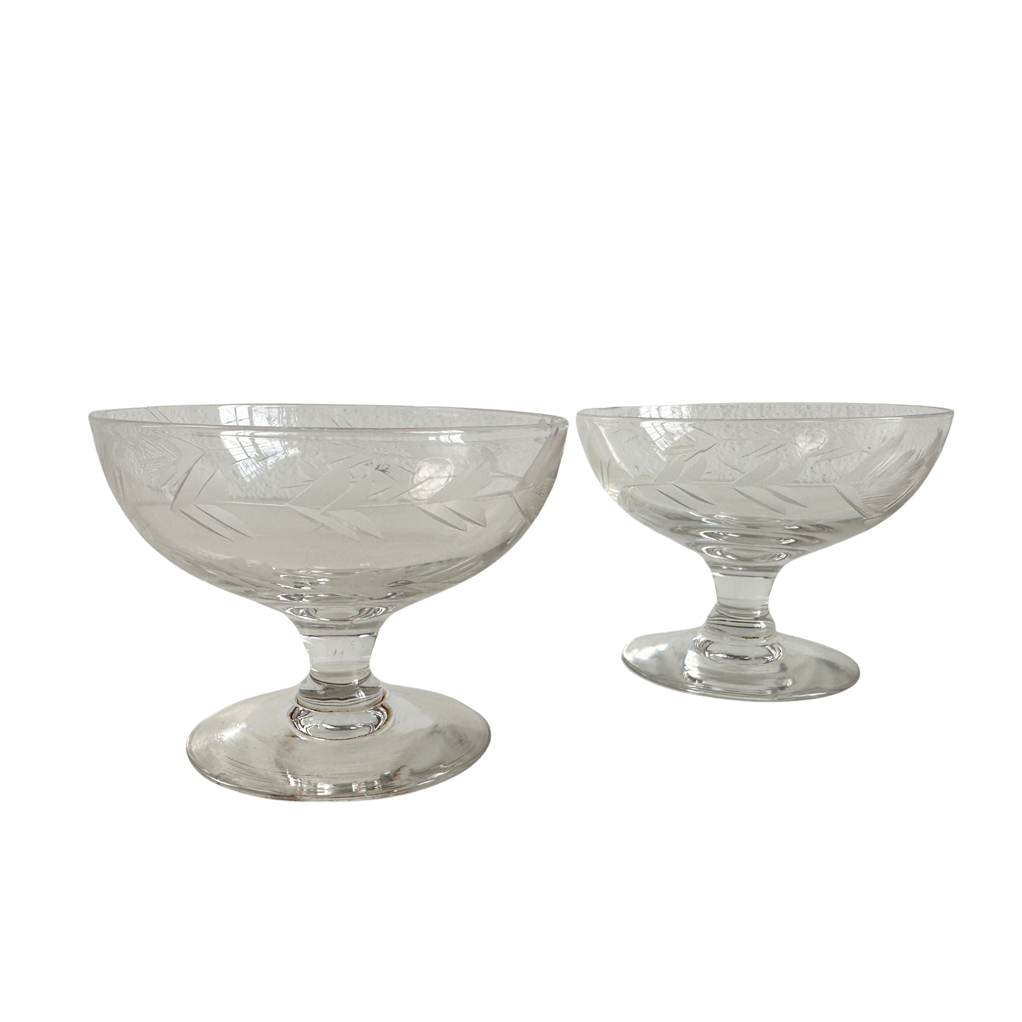 TT133 PAIR OF TINY ETCHED GLASS COUPES