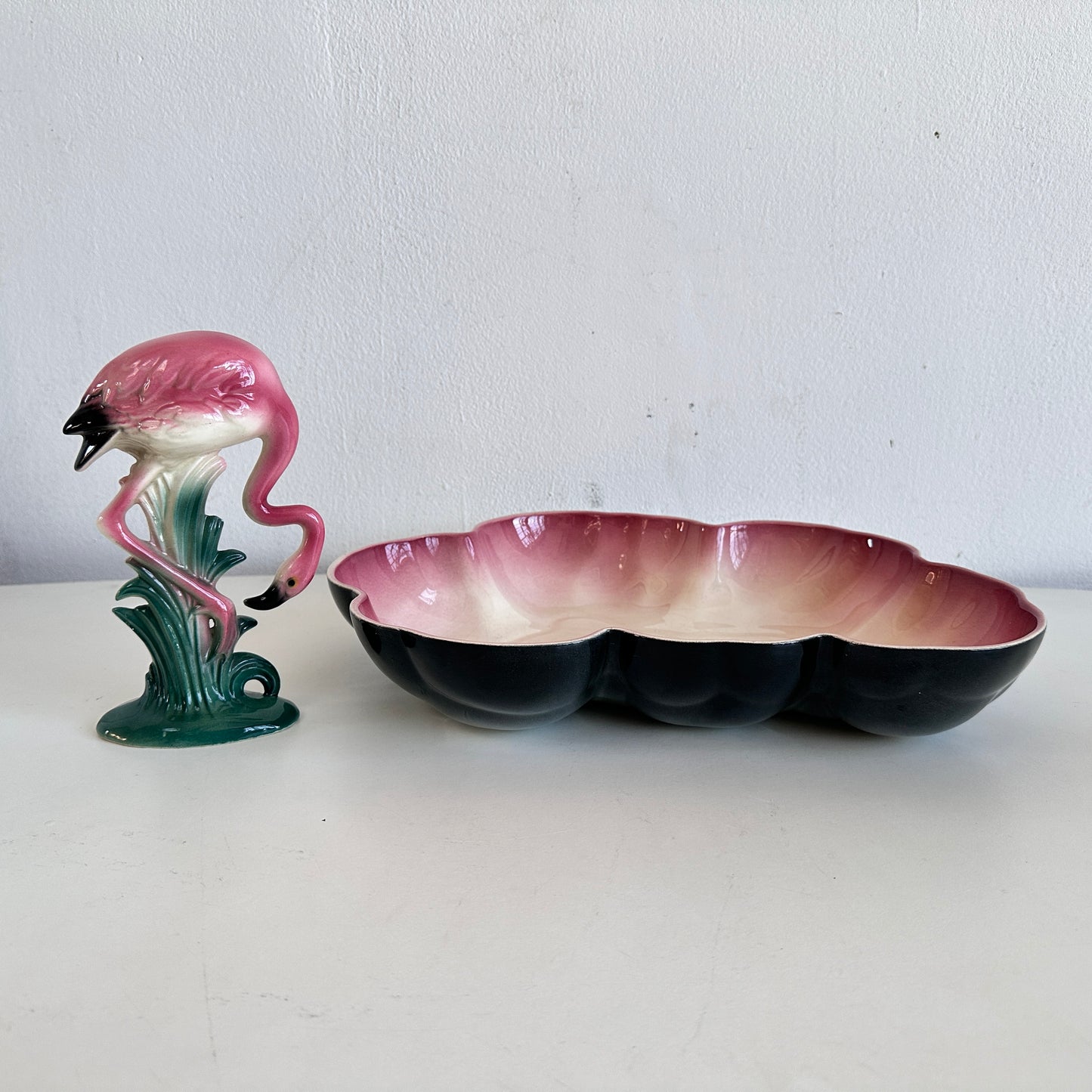 TT147 FLAMINGO SERVING BOWL