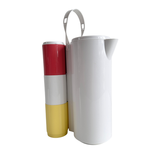 TT154 PLASTIC PITCHER AND CUPS SET