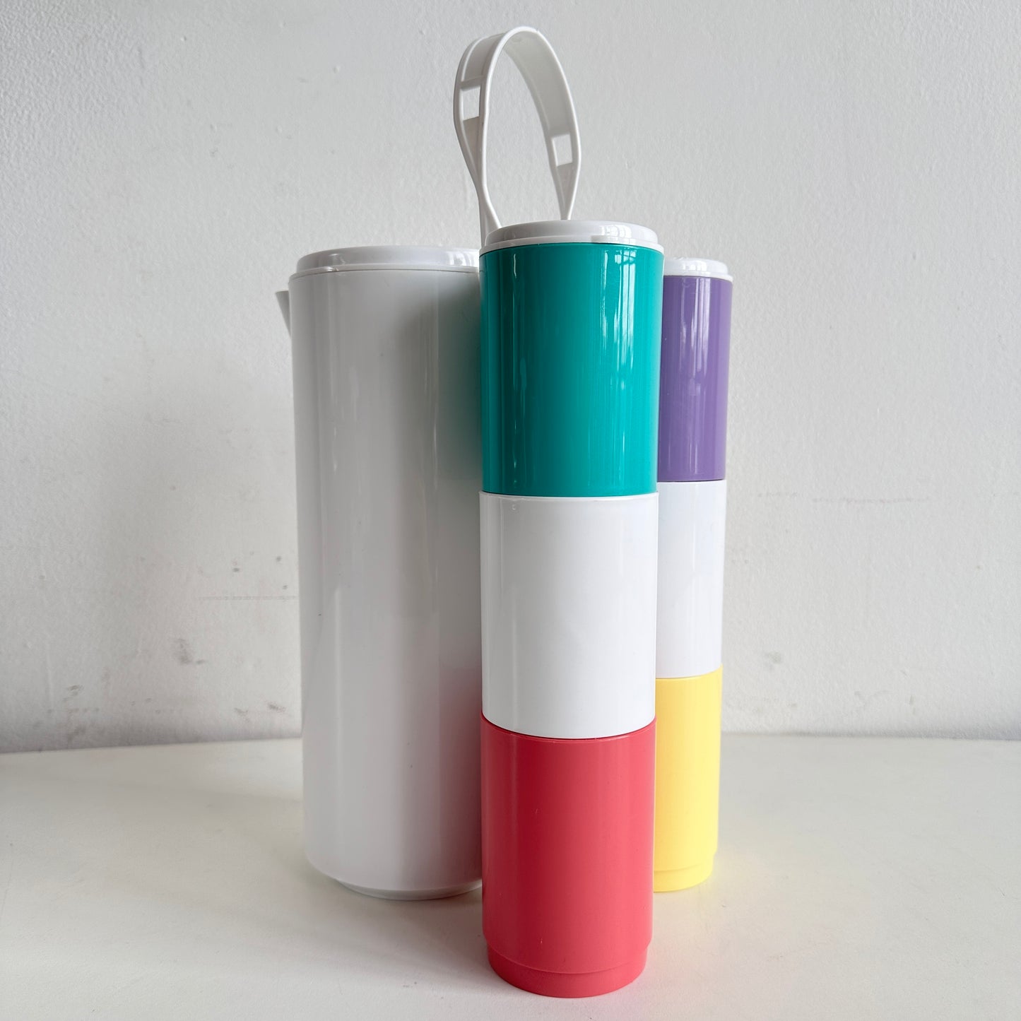 TT154 PLASTIC PITCHER AND CUPS SET