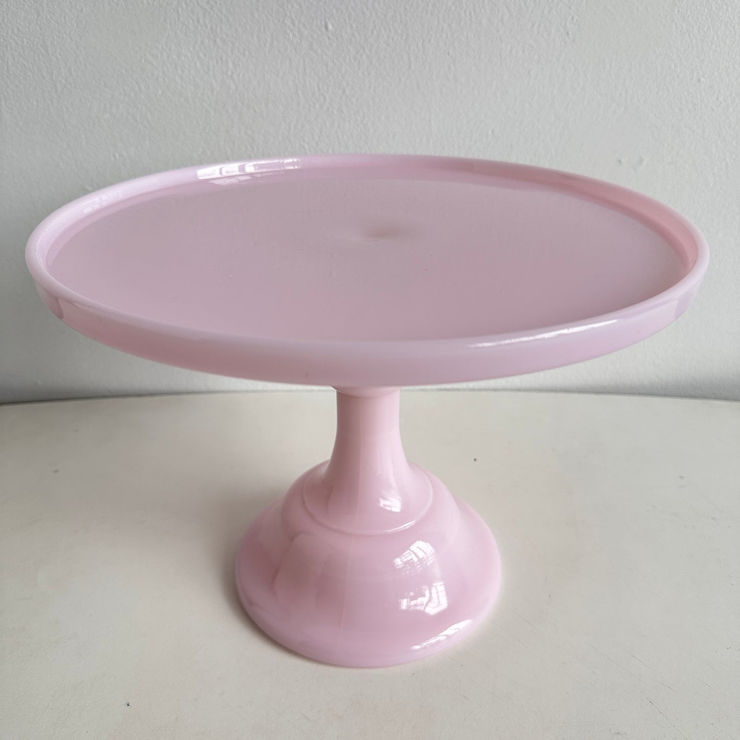 TT156 LARGE PINK GLASS CAKE STAND